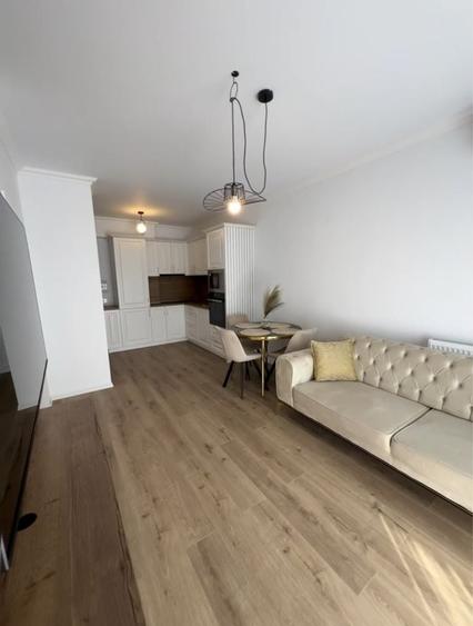 Inchiriez apartament 2 camere 50mp,Prima Onestilor,Bloc P7 - 3