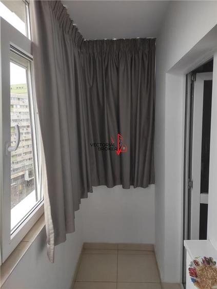 Apartament cu 3 camere decomandat, mobilat în Basarabia