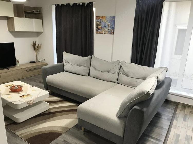 Apartament cu 3 camere decomandat în Soarelui