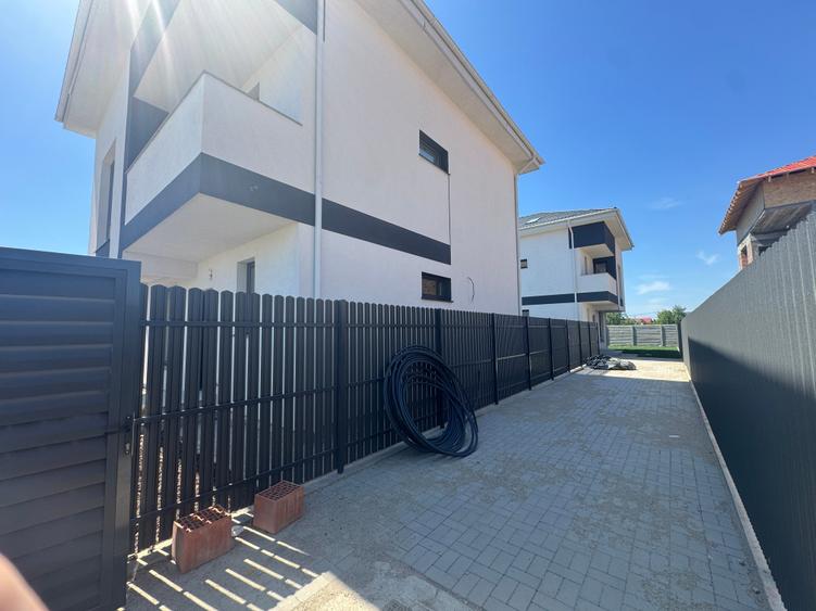 Casă individuală cu 5 camere cu Canalizare în Bragadiru