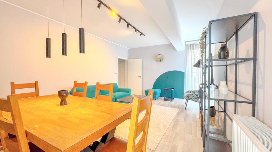 Apartament cu 3 camere decomandat, mobilat în Tractorul — fotografia 3
