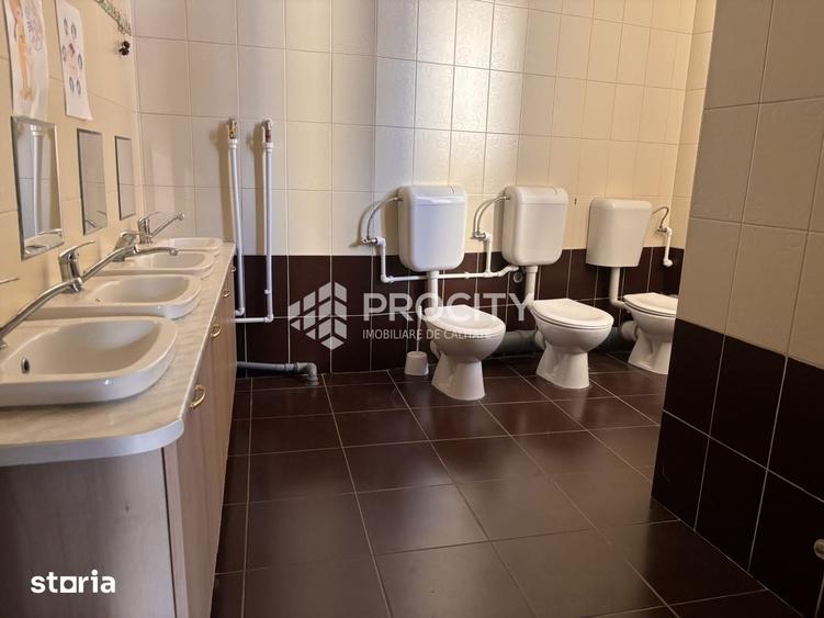 Spațiu comercial, de 320 mp, în Central