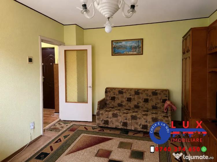 Apartament cu 2 camere decomandat în E3