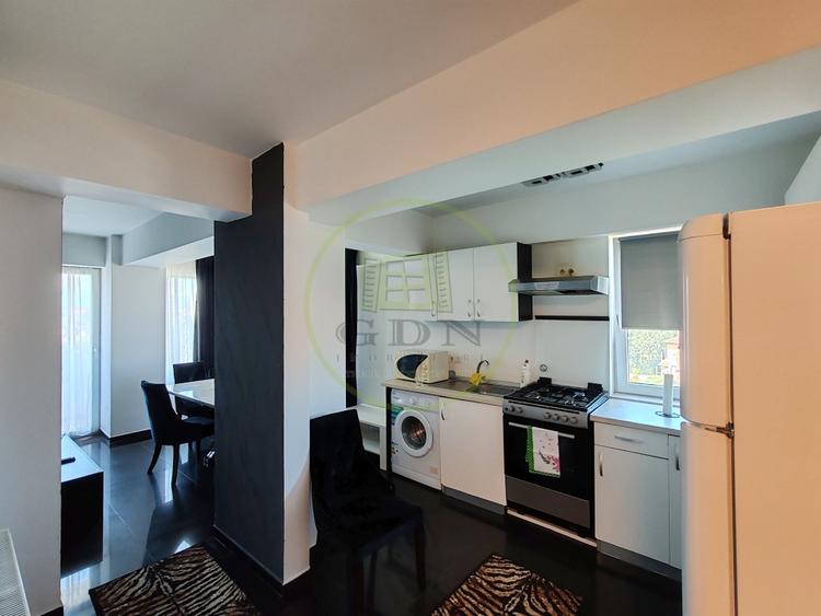 Apartament cu 3 camere decomandat, mobilat în Hipodrom 3