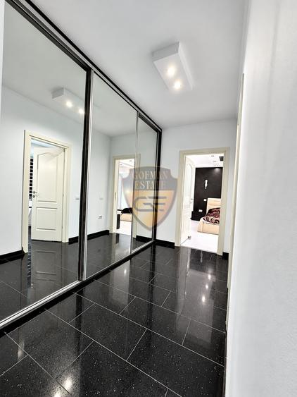 Apartament cu 3 camere decomandat, mobilat în Năvodari
