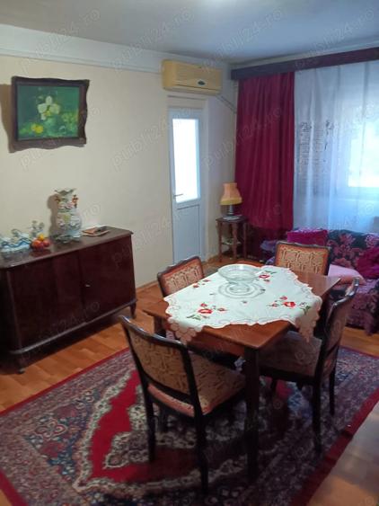 Casă cu 2 camere decomandat în Central