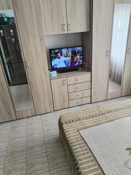 Garsonieră decomandată în Exterior Vest