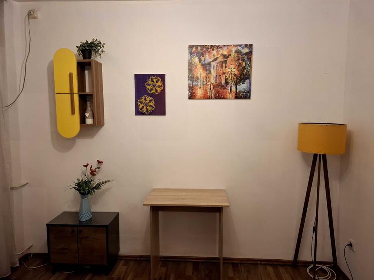 Apartament cu 2 camere decomandat în Dristor
