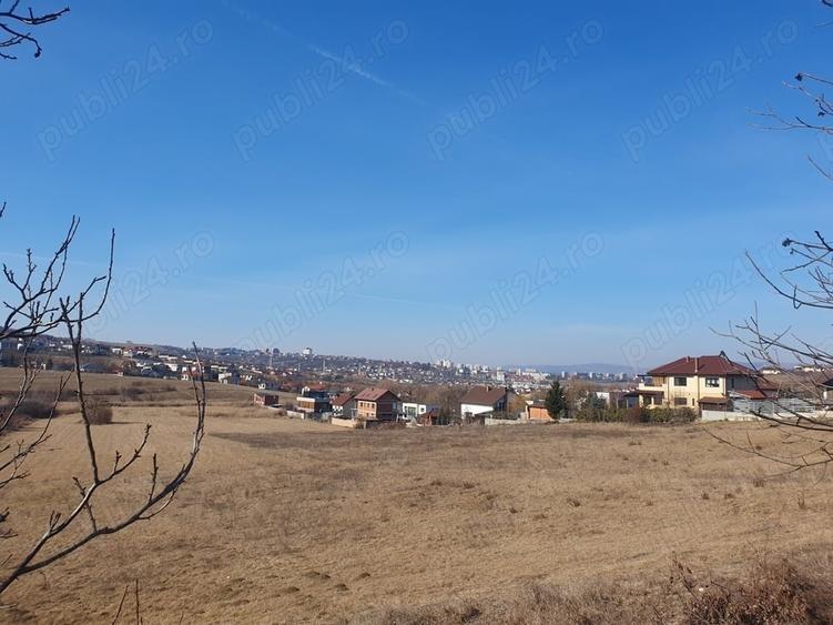 Teren de 5000 mp, în Borhanci