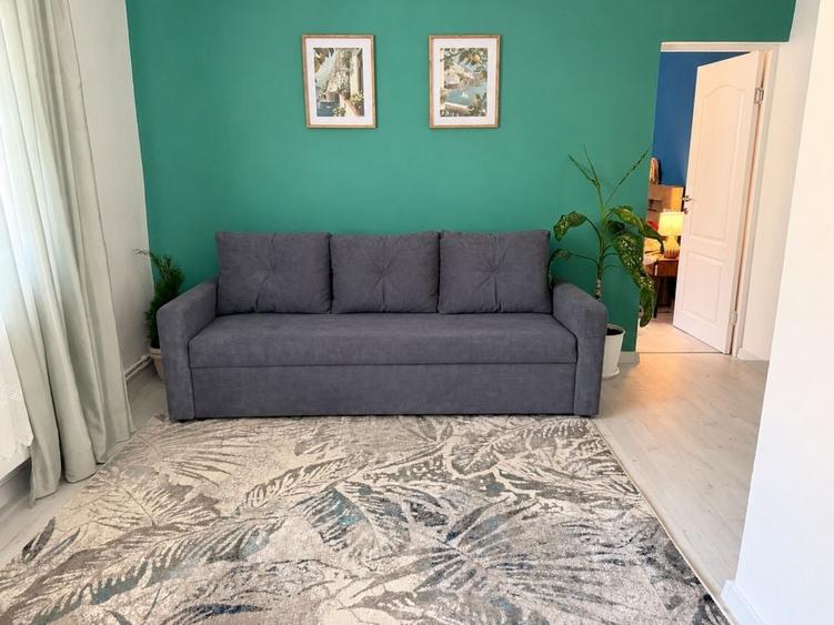 Apartament cu 3 camere semidecomandat în Central