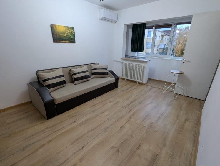 Garsonieră semidecomandată, mobilată în Bucovina