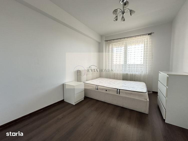 Apartament cu 4 camere în Mărăști