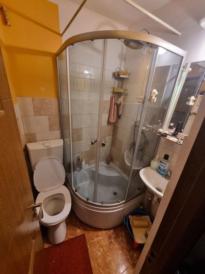 Apartament cu 4 camere decomandat în ICIL