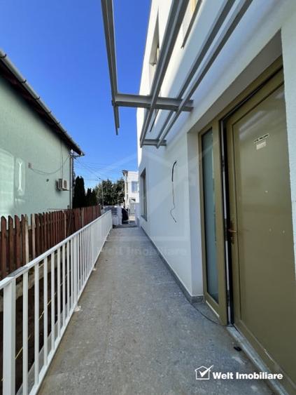 Duplex cu 5 camere cu Canalizare în Andrei Mureșanu