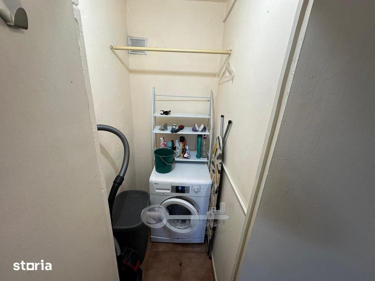 Apartament cu 2 camere decomandat în Hala Centrală