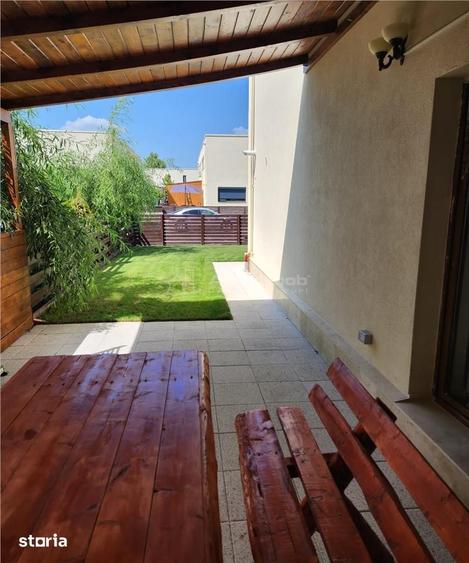 Casă cu 4 camere cu Teren 100 Mp în 1 Decembrie