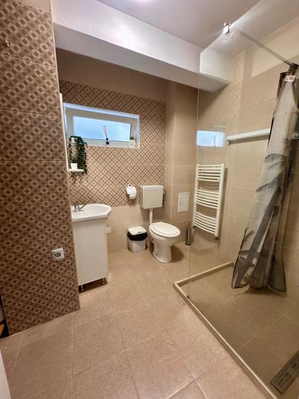 Apartament cu 2 camere decomandat în Între Lacuri