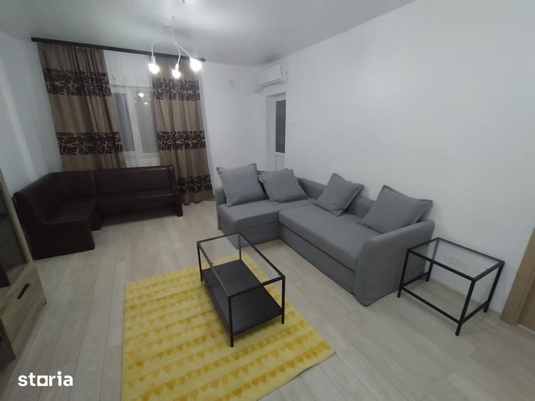 Apartament cu 2 camere semidecomandat în Tei
