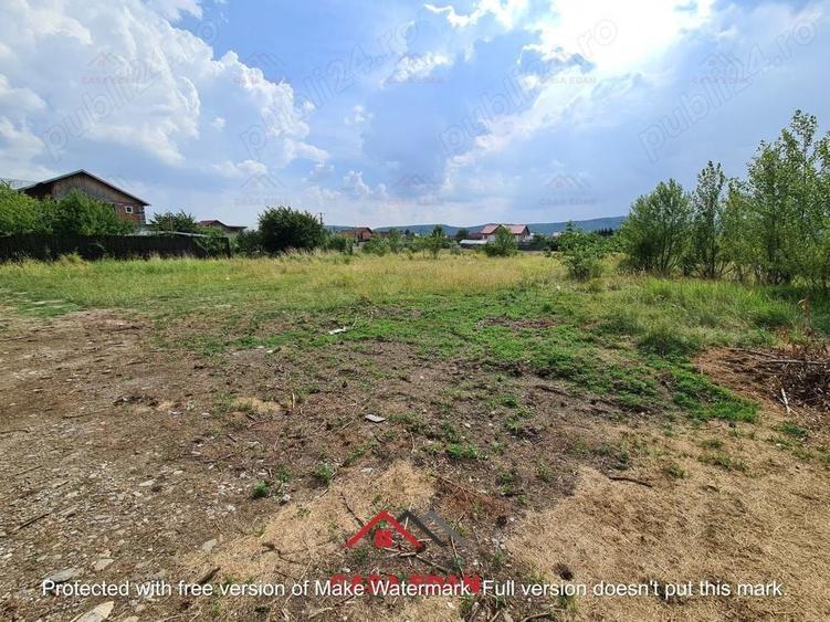 Casă cu Teren 925 Mp în Bănești