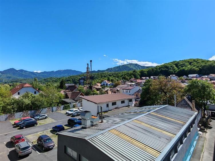 Apartament cu 2 camere decomandat în Răcădău — fotografia 1