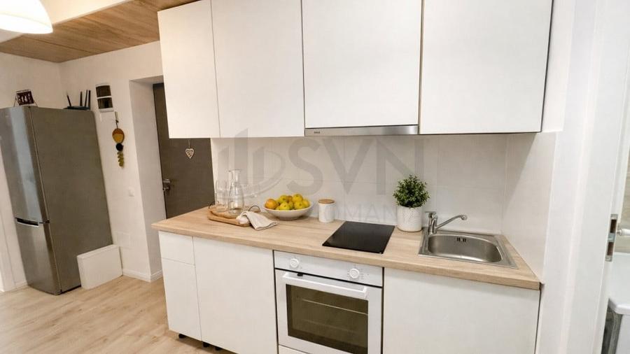 Apartament cu 3 camere semidecomandat în Regie