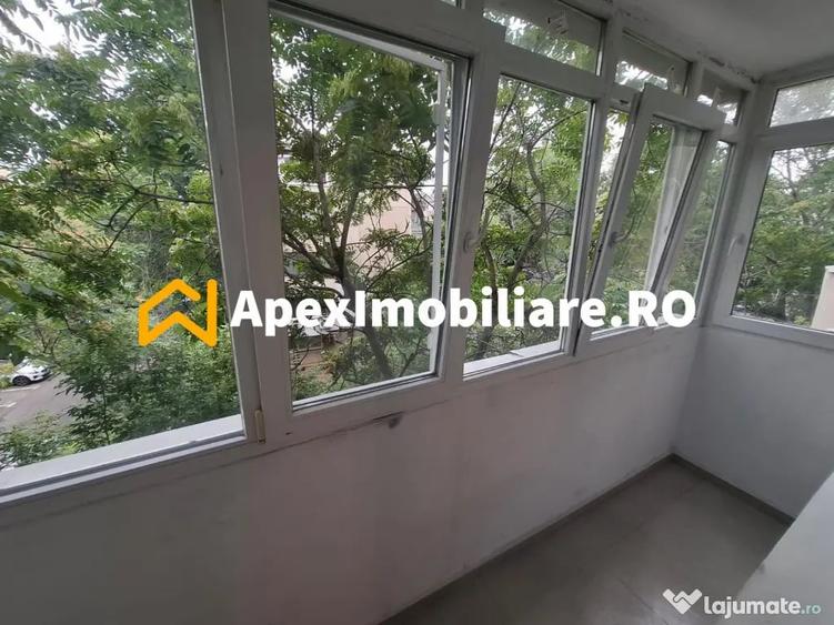 Garsonieră decomandată în Vitan