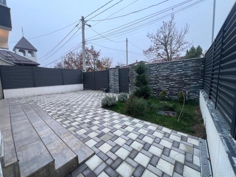 Casă individuală cu 4 camere cu Canalizare în Voluntari