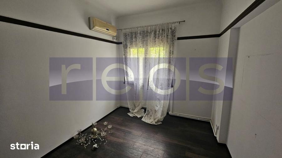 Casă cu 5 camere cu Teren 186 Mp în Victoriei