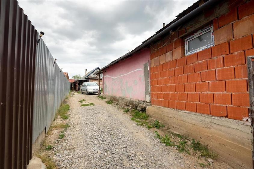 Casă individuală cu 4 camere cu Teren 564 Mp în Cheriu
