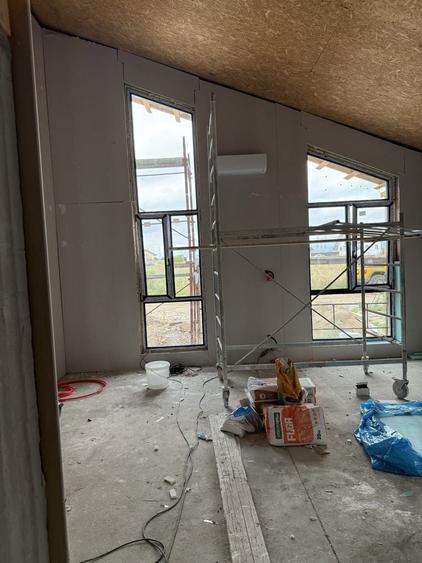 Casă cu 3 camere în Central