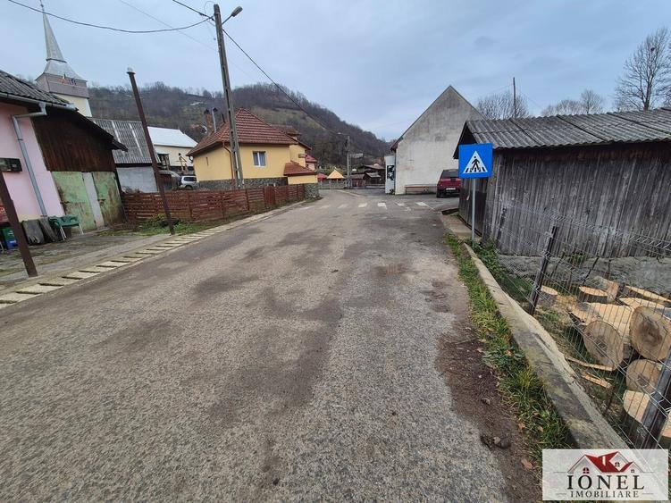 Casă individuală cu 3 camere cu Teren 296 Mp în Trâmpoiele