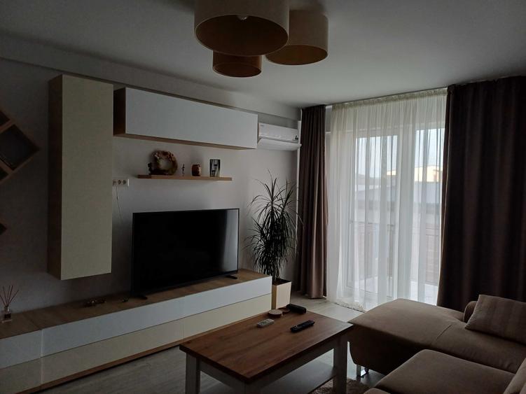 Apartament cu 2 camere decomandat în Cârcea