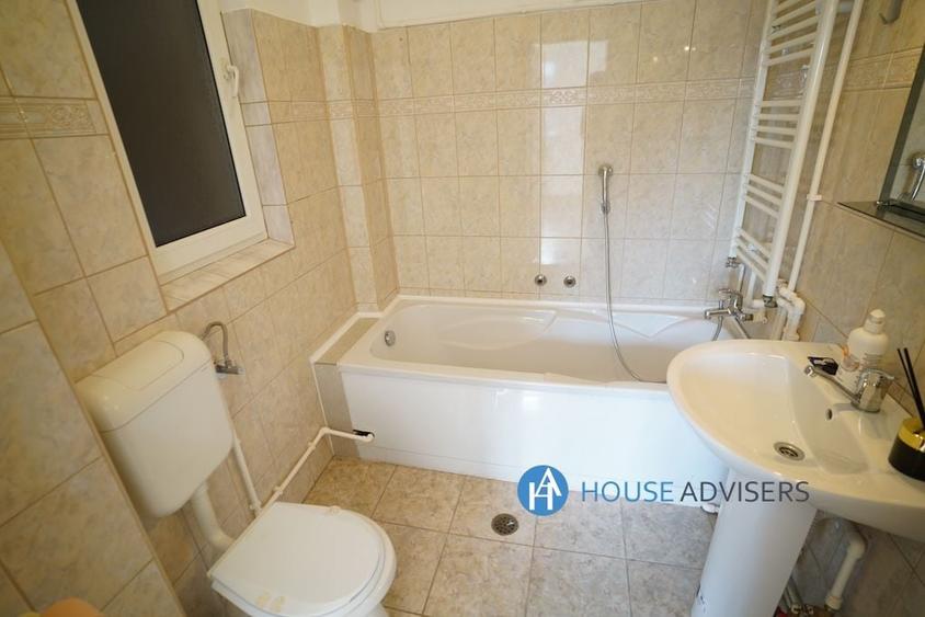Apartament cu 3 camere, mobilat în Universitate