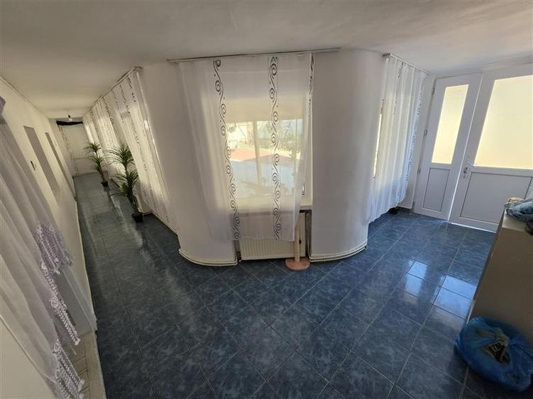 Casă individuală cu 4 camere cu Canalizare în Felnac