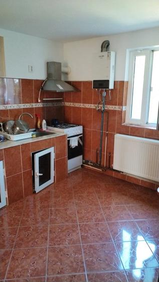 Casă cu Teren 433 Mp în Scurtești