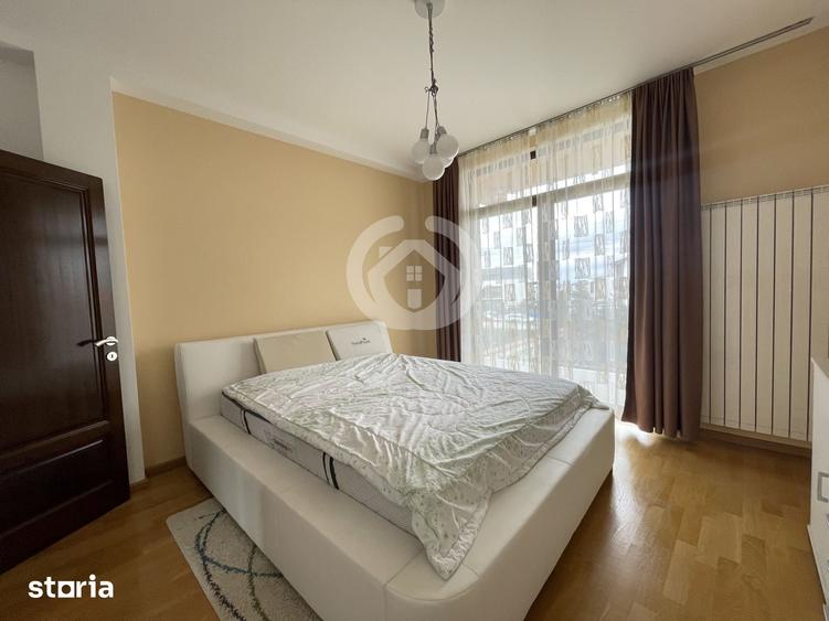 Casă cu 6 camere cu Teren 611 Mp în Central