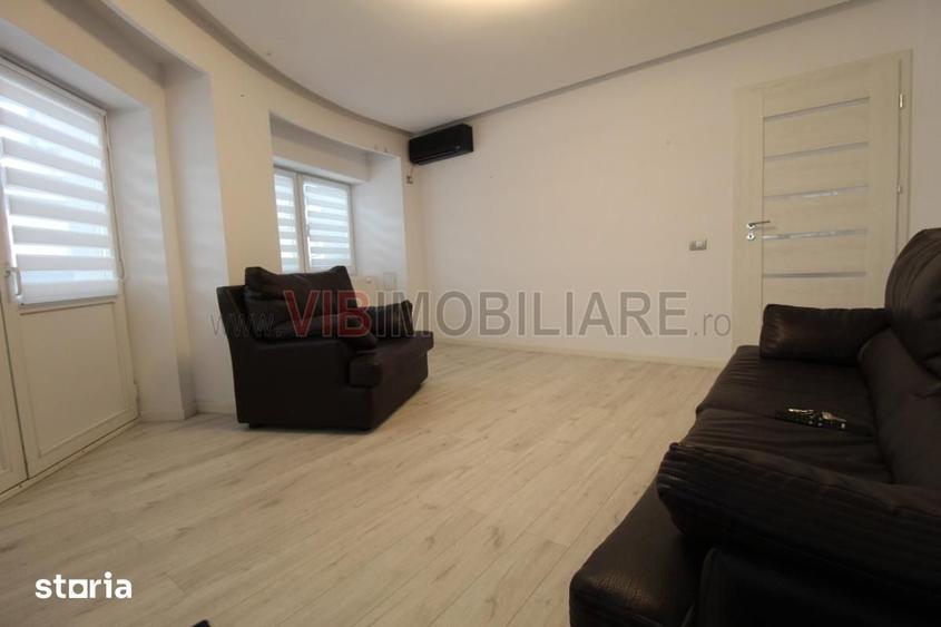 Apartament cu 3 camere decomandat în Decebal