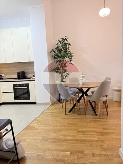 Apartament cu 2 camere semidecomandat, mobilat în Jiului