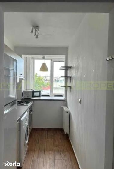 Apartament cu 2 camere, mobilat în Romană