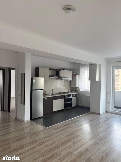 Apartament cu 3 camere în Astra
