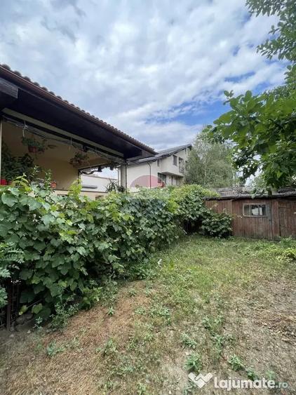 Casă cu 5 camere cu Teren 373 Mp în Jiului