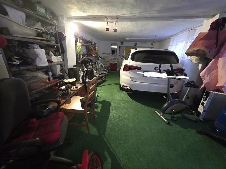 Casă cu 4 camere cu Teren 463 Mp în Central