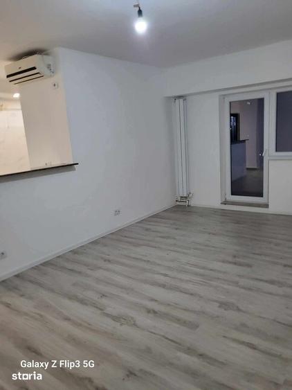 Apartament cu 3 camere decomandat în Gară