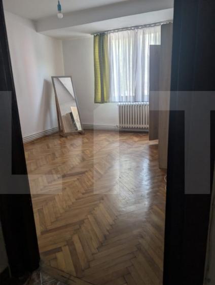 Apartament cu 3 camere decomandat în Ultracentral