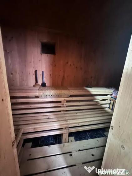 Casă cu 8 camere cu Teren 700 Mp în Rădăuți