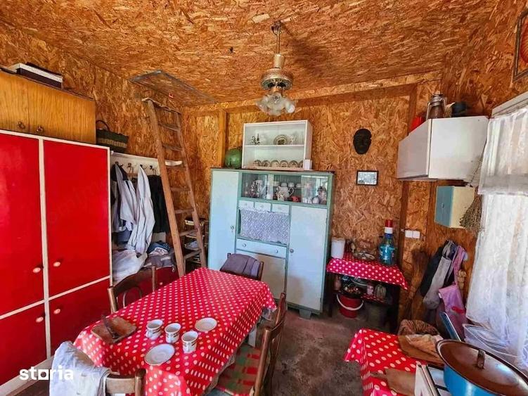 Casă cu 4 camere cu Teren 1142 Mp în Vorța