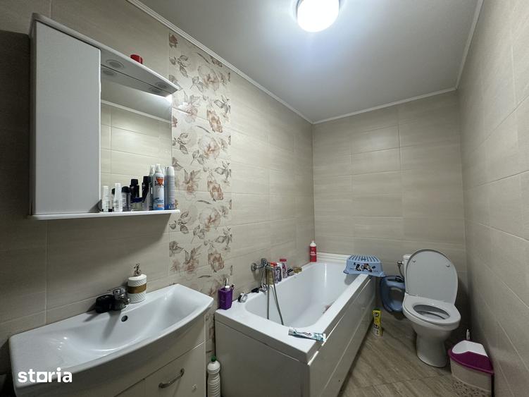 Casă cu 3 camere cu Teren 347 Mp în Bucov
