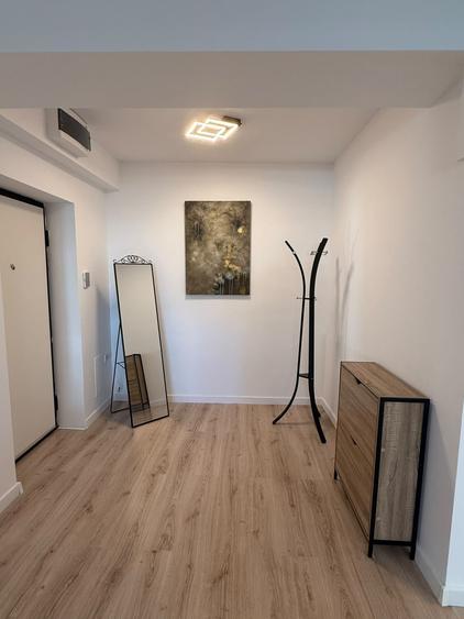 Apartament cu 2 camere semidecomandat, mobilat în Pipera