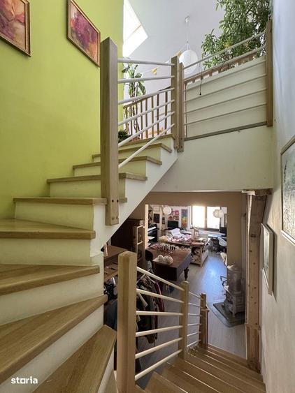 Casă cu 4 camere cu Teren 195 Mp în Central
