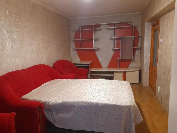 Apartament cu 2 camere decomandat, mobilat în Păcurari — fotografia 2